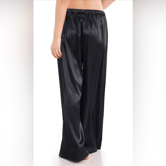 Wide leg, black Satin pants 3X - Picture 2 of 9